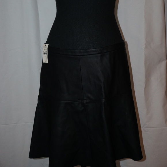 Faux leather mini skirt - Picture 5 of 5
